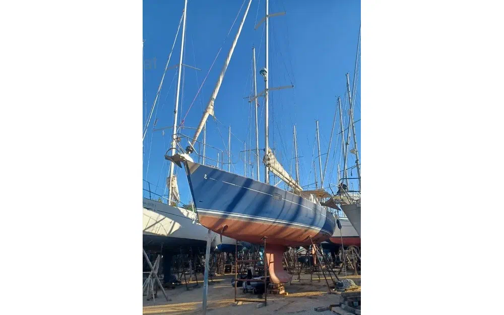 slider 4 Beneteau Oceanis 411 Celebration