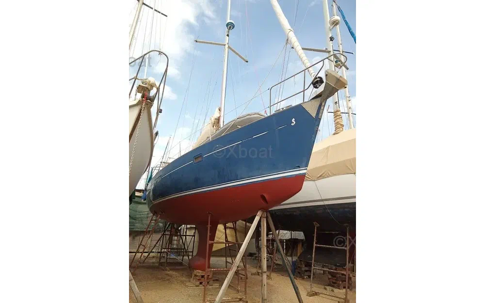 slider 5 Beneteau Oceanis 411 Celebration