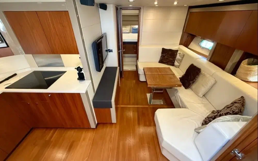 slider 17 Sunseeker Predator 60