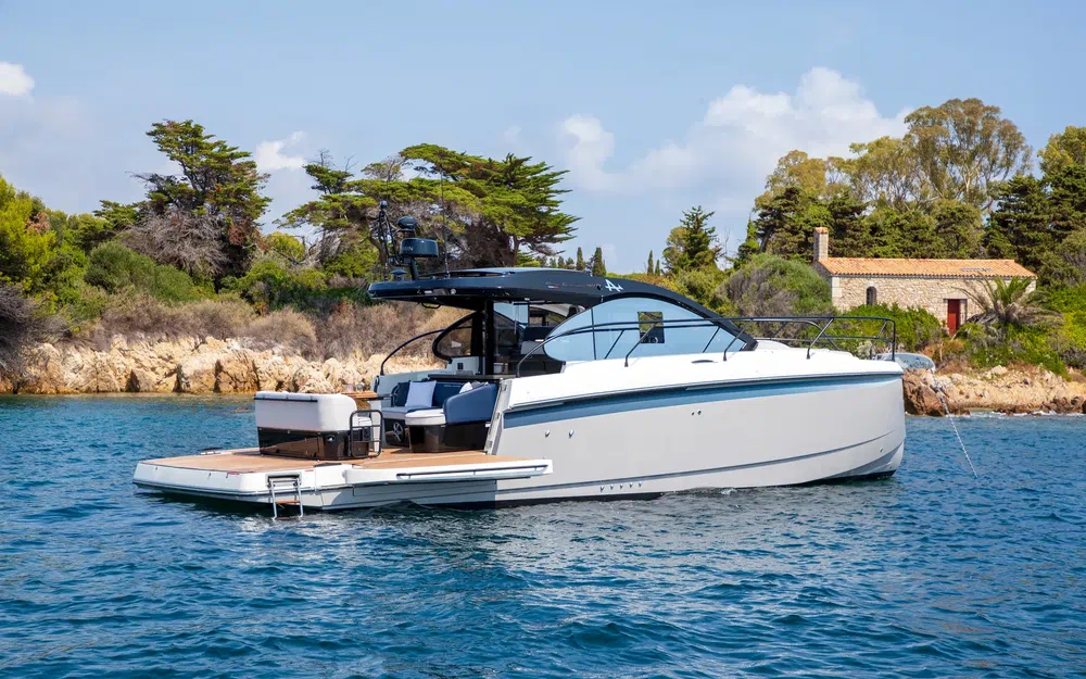 slider 3 Beneteau Gran Turismo 40