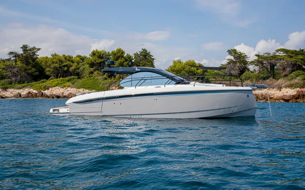 slider 4 Beneteau Gran Turismo 40