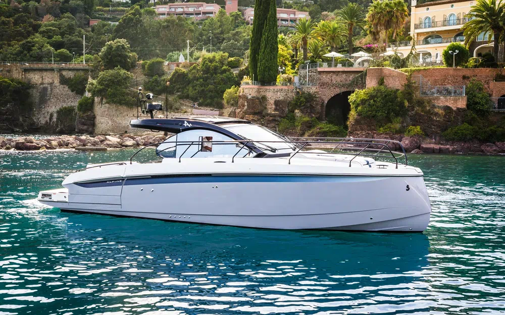 slider 7 Beneteau Gran Turismo 40