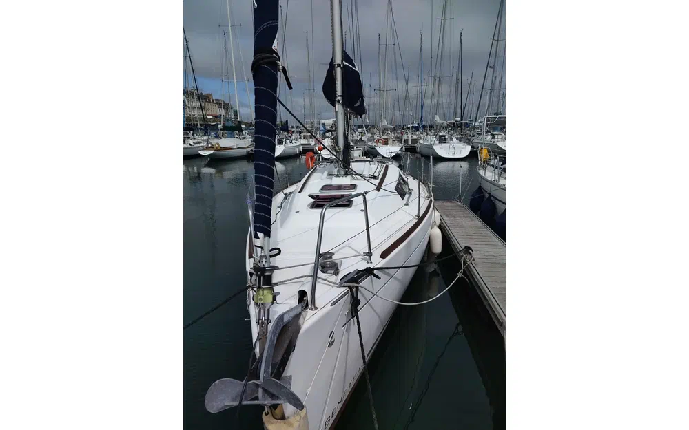 slider 1 Beneteau Oceanis 31