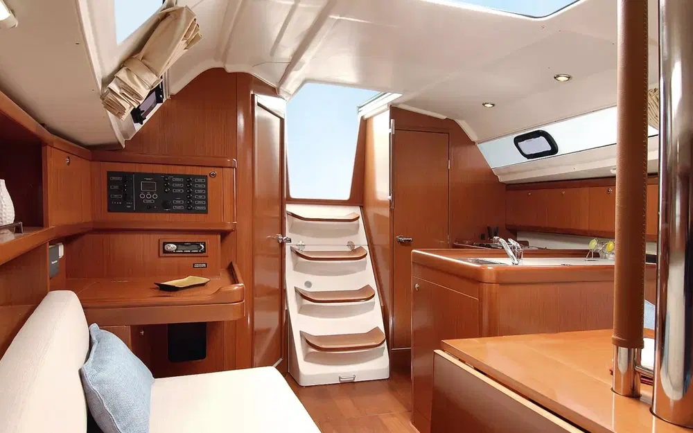 slider 4 Beneteau Oceanis 31