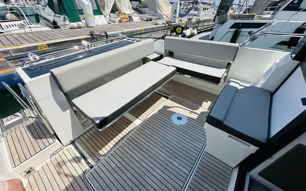 slider 24 Jeanneau MERRY FISHER 895 SPORT SERIE 2