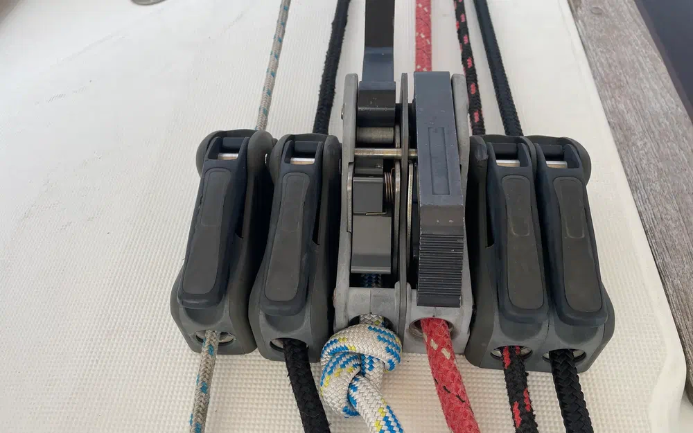 slider 15 Jeanneau Sun Charm 39