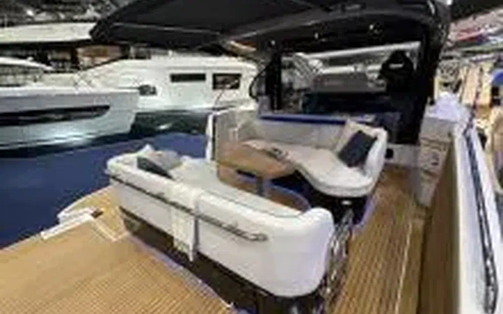slider 3 Beneteau Gran Turismo 40