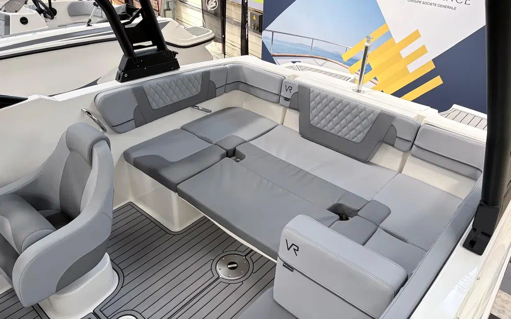 slider 12 Bayliner VR4 BOWRIDER OB