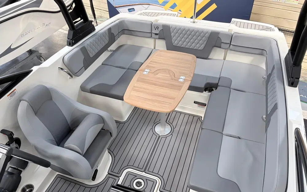 slider 13 Bayliner VR4 BOWRIDER OB