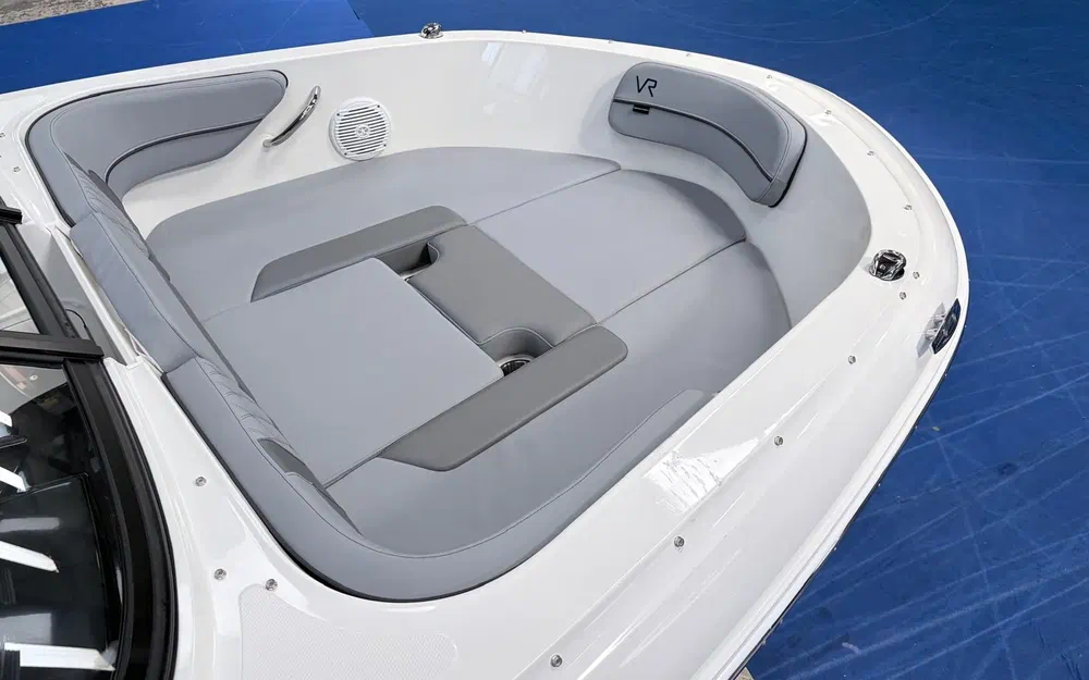 slider 2 Bayliner VR4 BOWRIDER OB