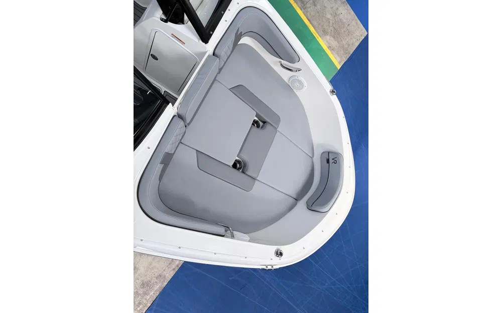 slider 7 Bayliner VR4 BOWRIDER OB