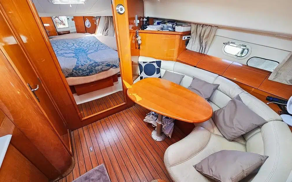 slider 9 Jeanneau Prestige 34