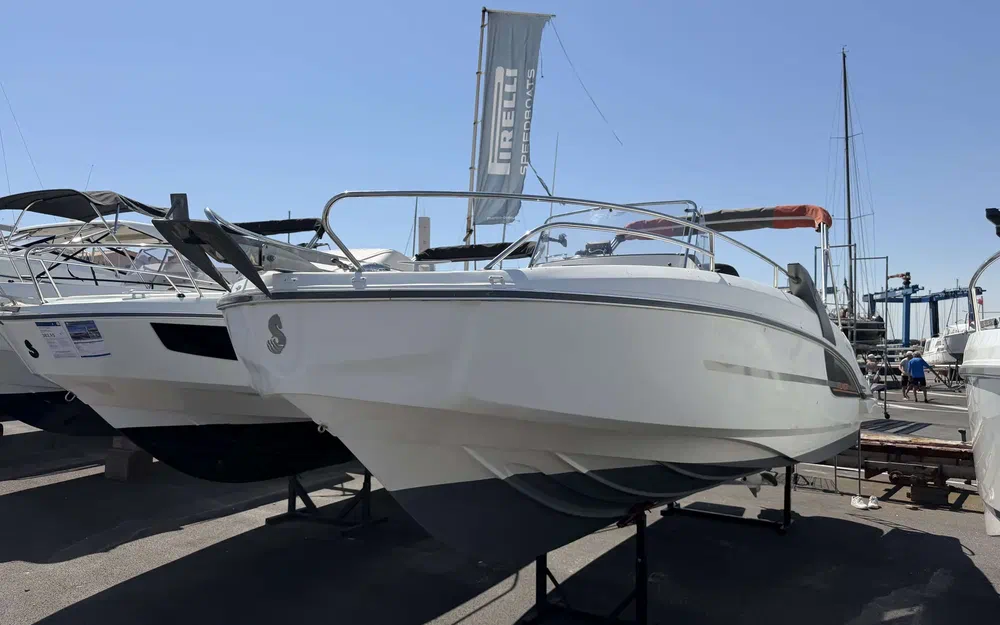 slider 1 Beneteau Flyer 7.7 SPACEdeck