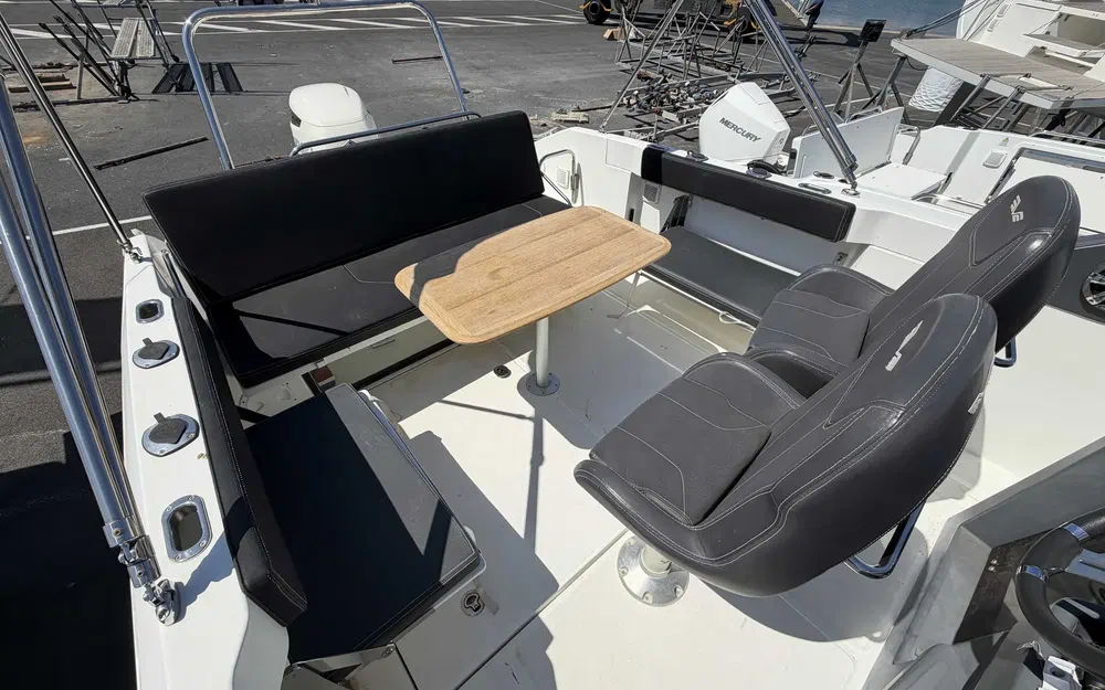 slider 4 Beneteau Flyer 7.7 SPACEdeck