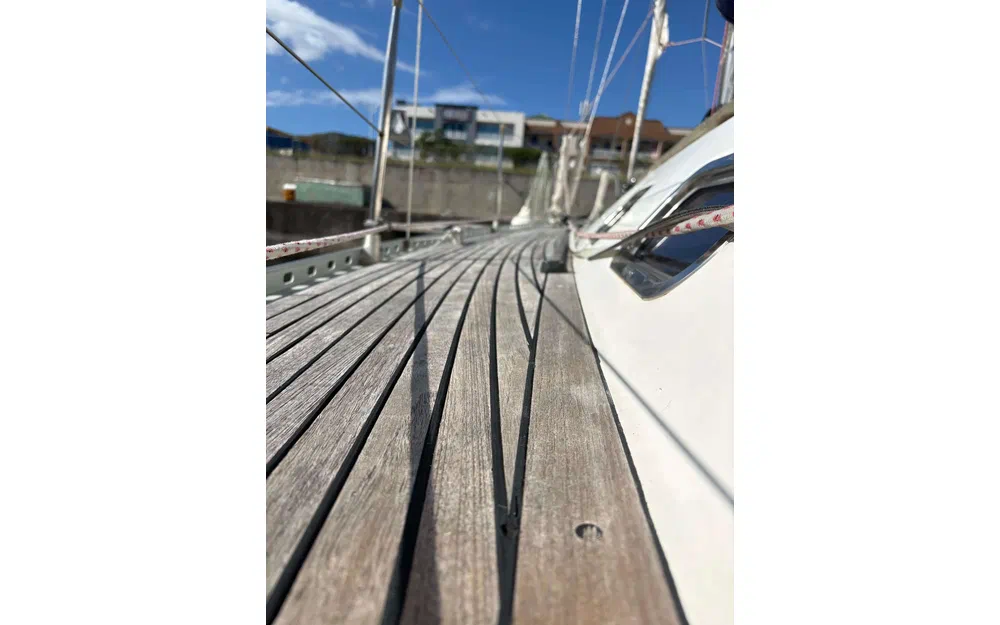slider 10 Dufour 35 Classic