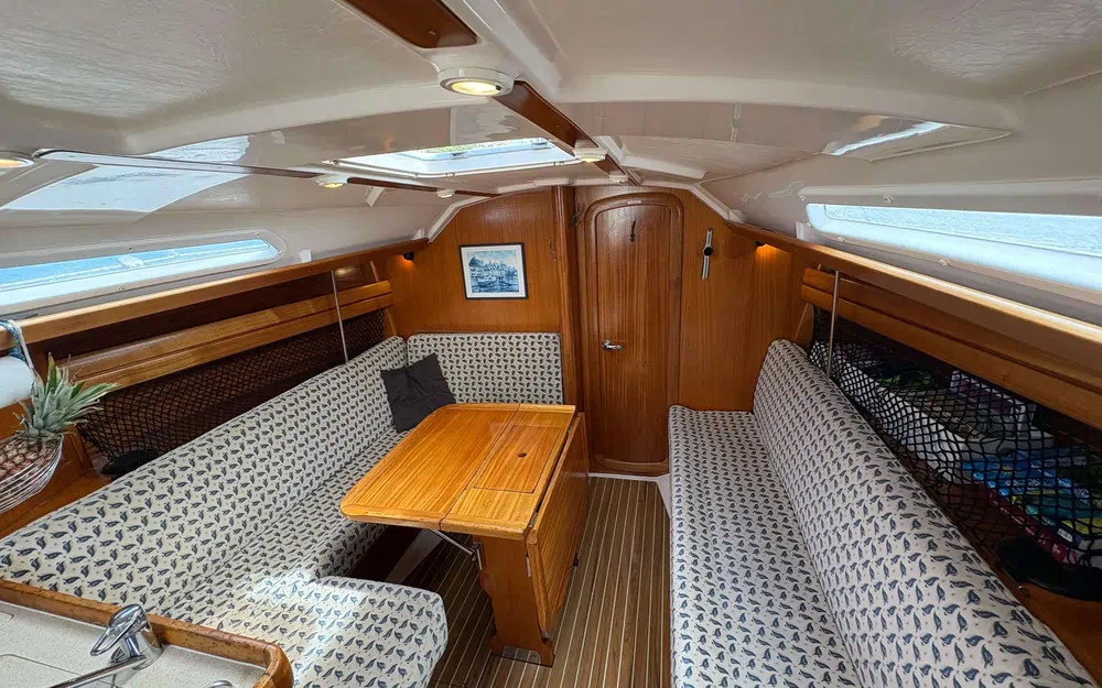 slider 8 Dufour 35 Classic