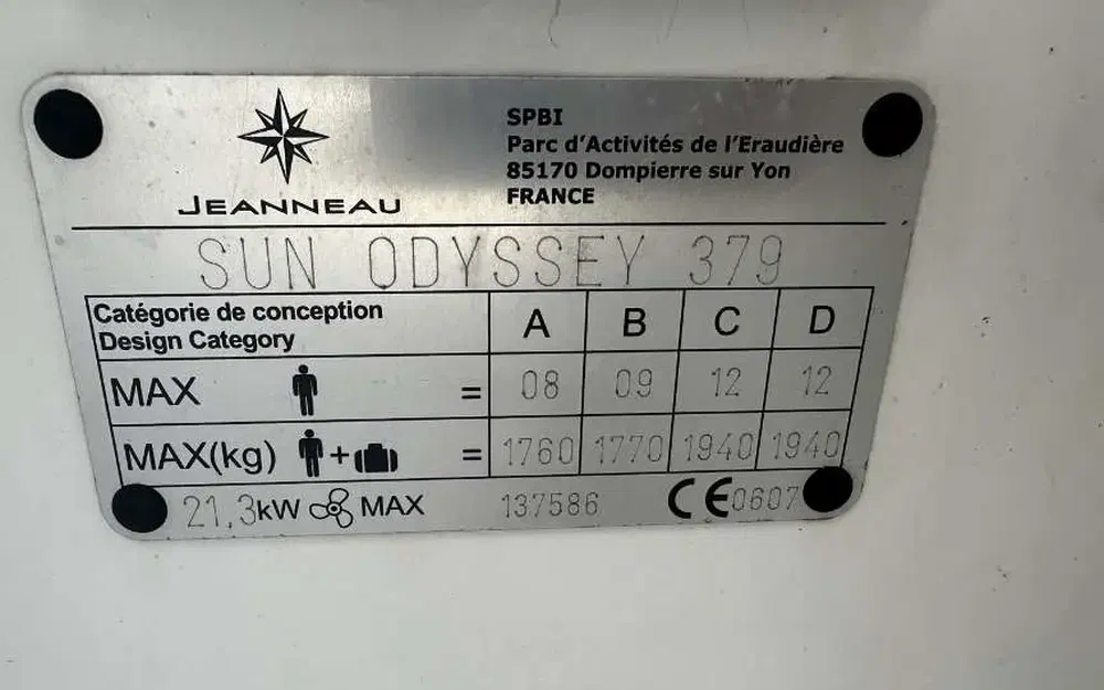 slider 18 Jeanneau Sun Odyssey 379