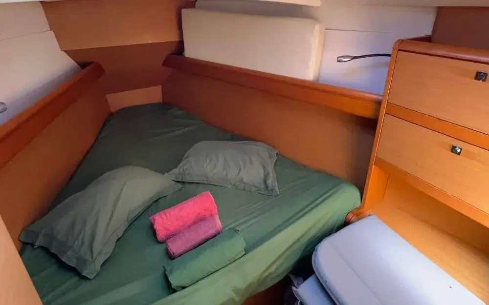 slider 23 Jeanneau Sun Odyssey 379