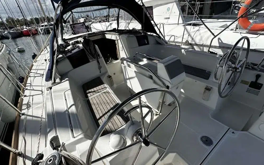 slider 29 Jeanneau Sun Odyssey 379