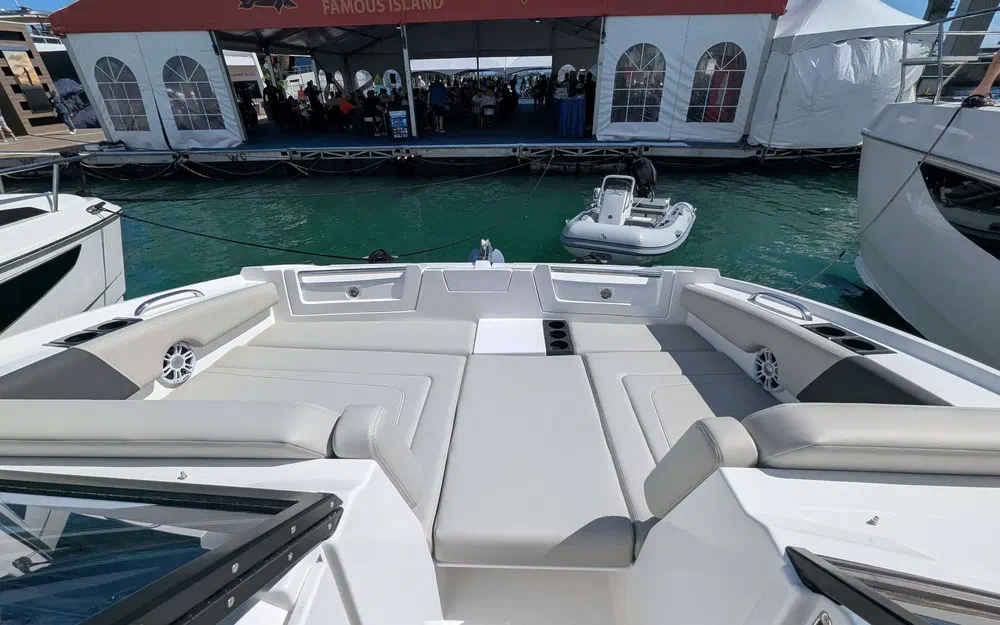 slider 12 Aquila 32