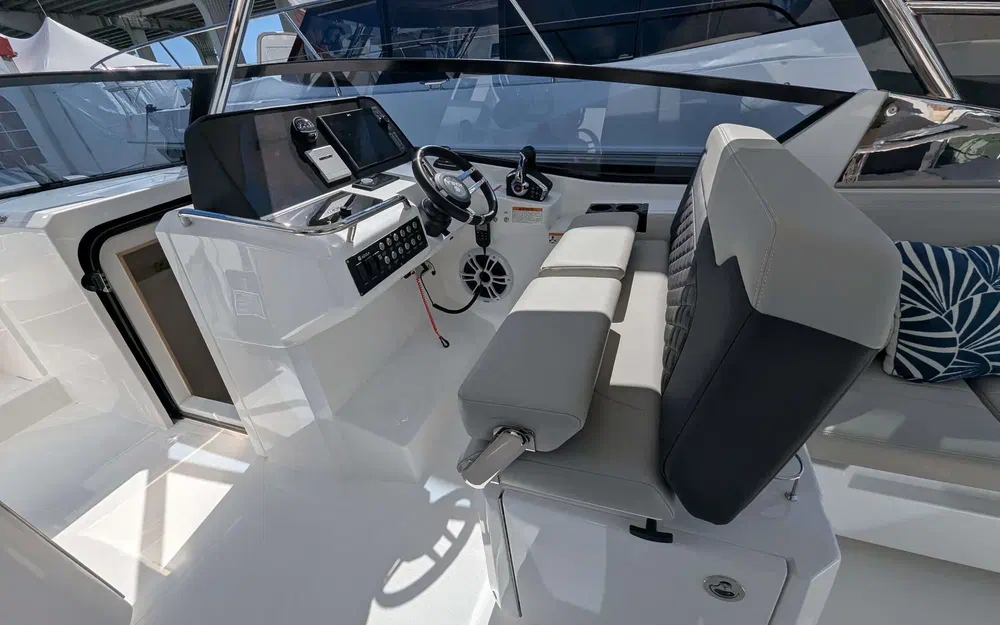 slider 8 Aquila 32