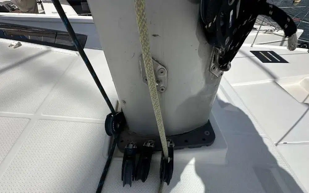 slider 17 Fountaine Pajot Saona 47