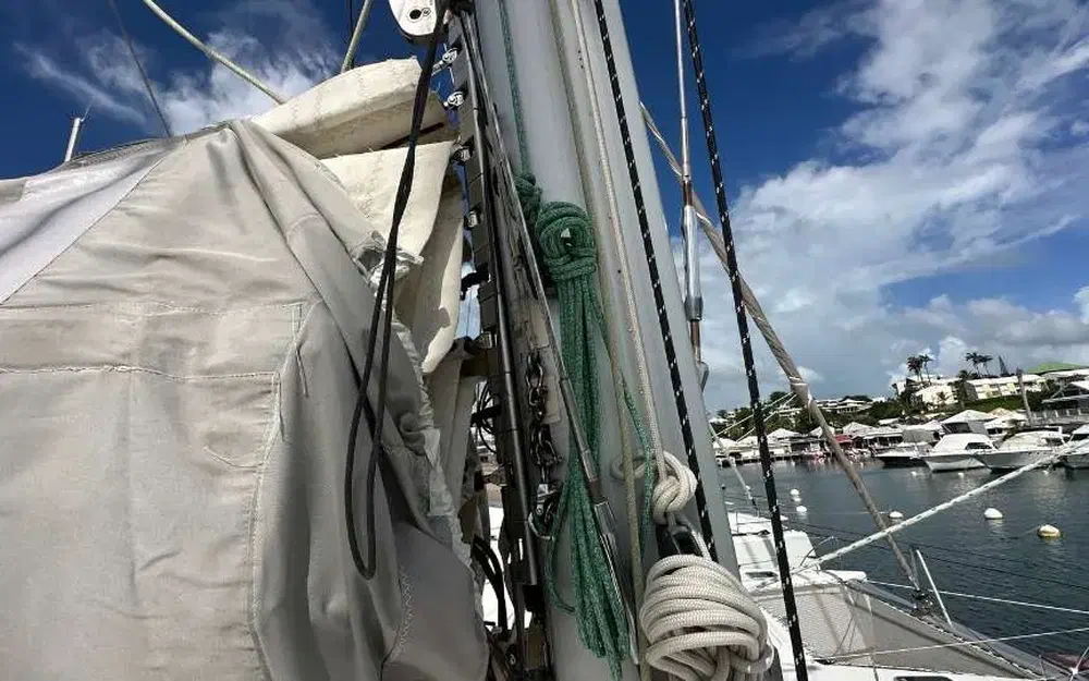 slider 27 Fountaine Pajot Saona 47