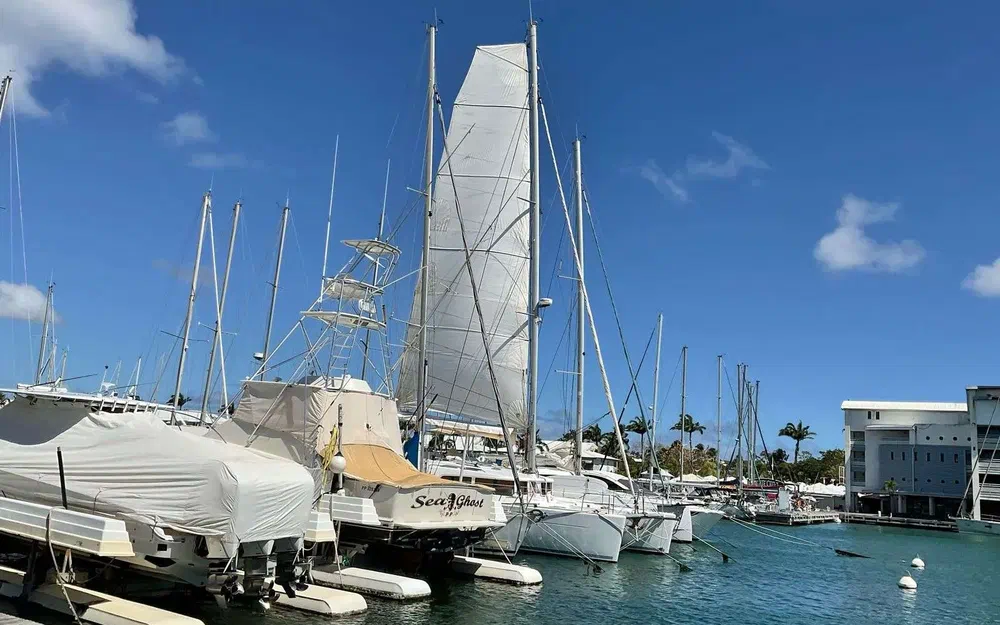 slider 12 Lagoon 440