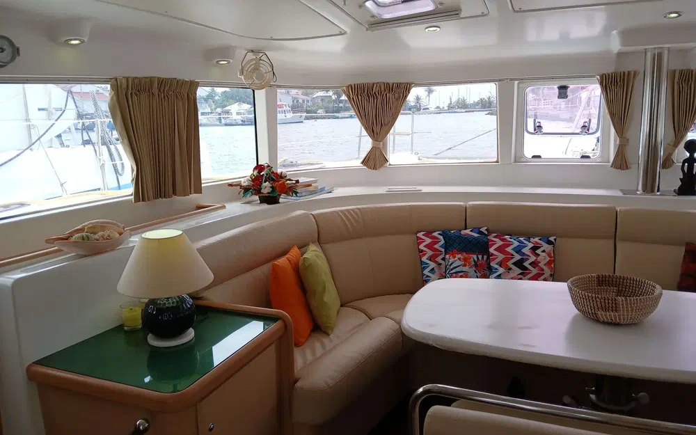 slider 18 Lagoon 440