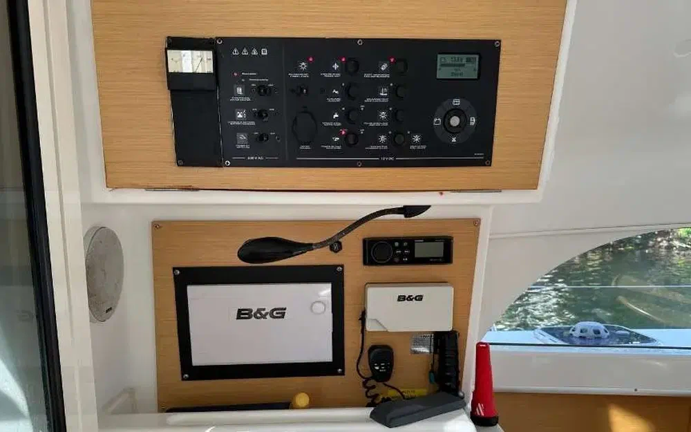 slider 22 Lagoon 380