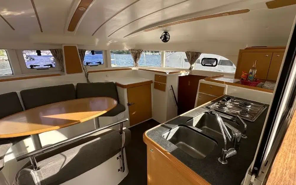 slider 24 Lagoon 380