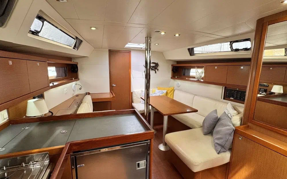 slider 9 Beneteau Oceanis 41