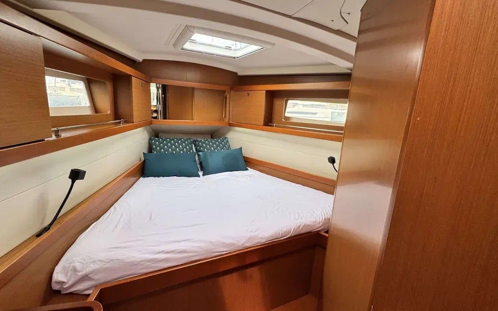 slider 16 Beneteau Oceanis 41