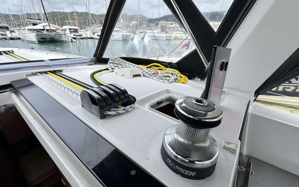 slider 18 Beneteau Oceanis 41