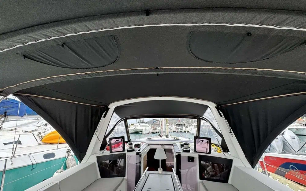 slider 30 Beneteau Oceanis 41
