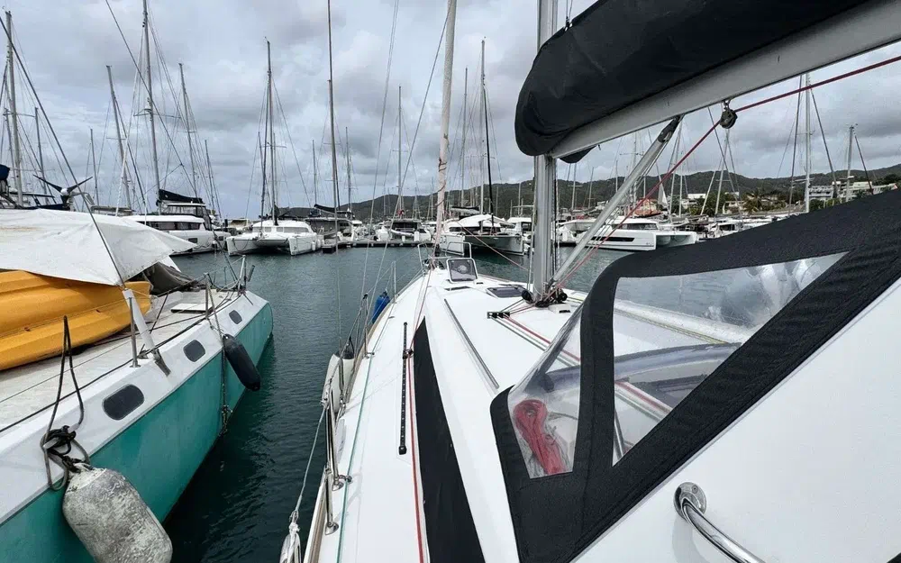 slider 3 Beneteau Oceanis 41