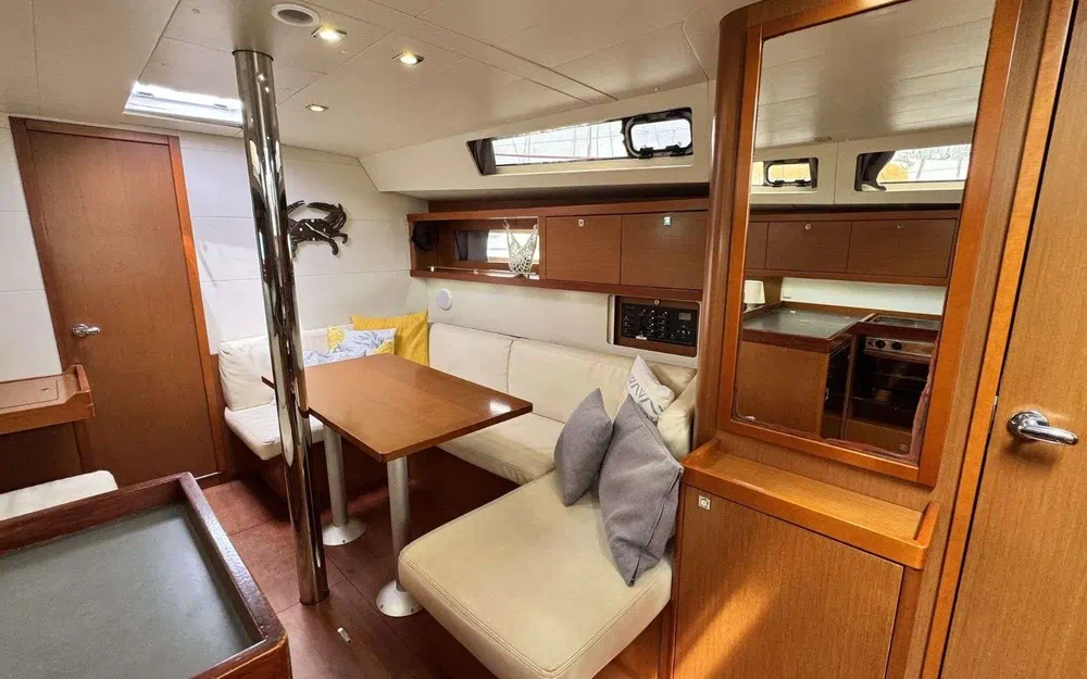 slider 41 Beneteau Oceanis 41