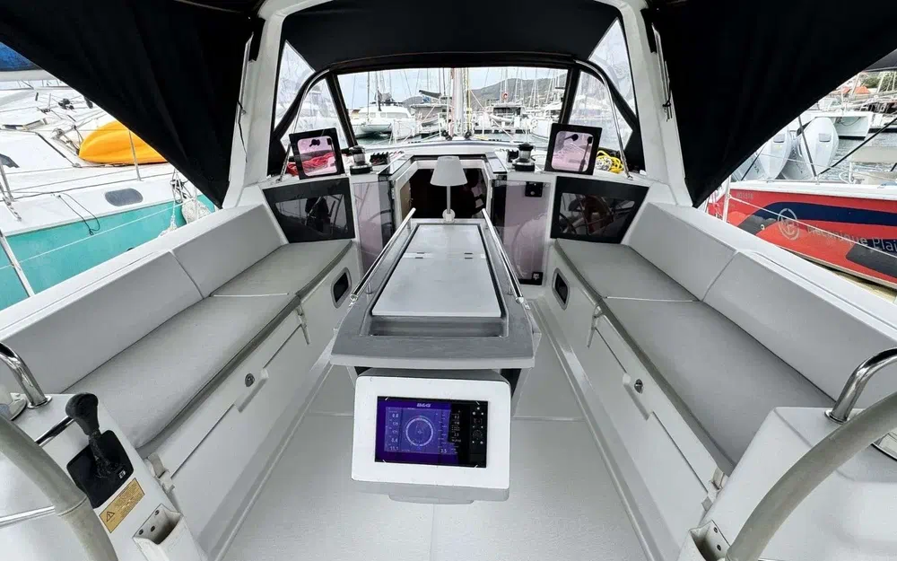 slider 42 Beneteau Oceanis 41