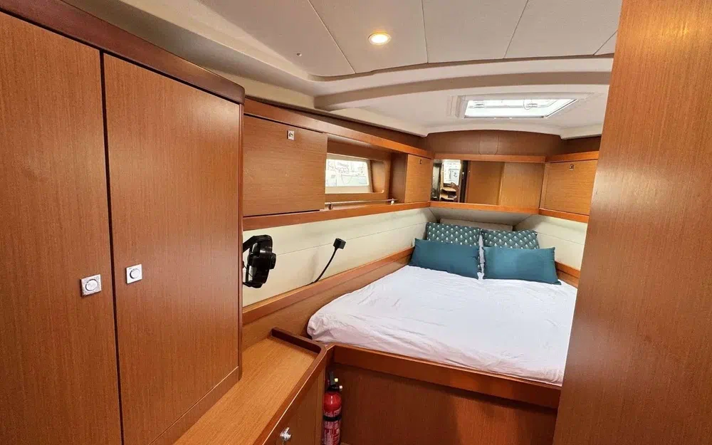 slider 44 Beneteau Oceanis 41