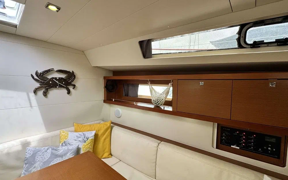slider 4 Beneteau Oceanis 41