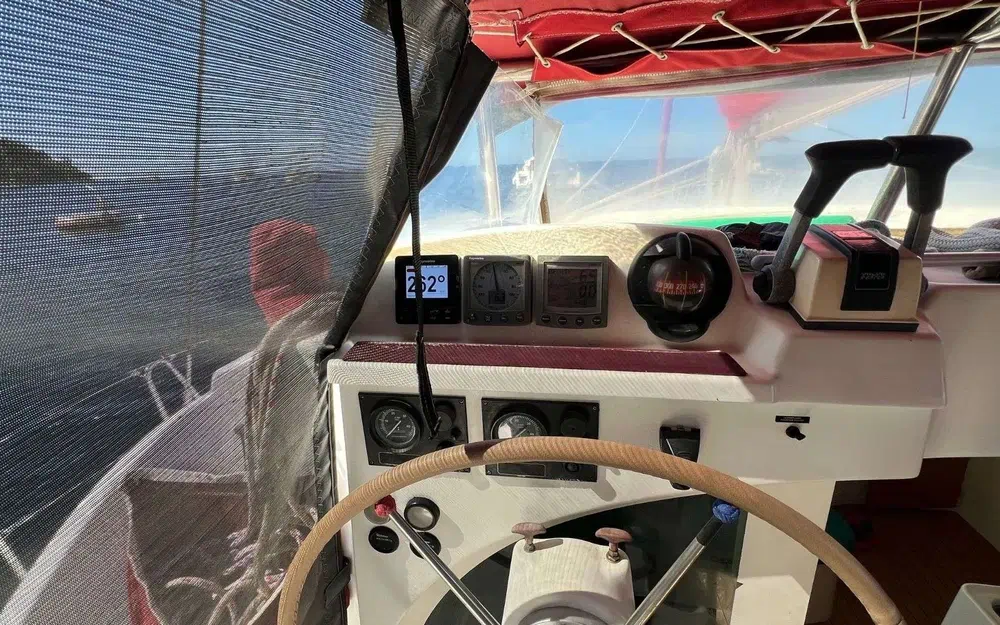slider 23 Lagoon 380