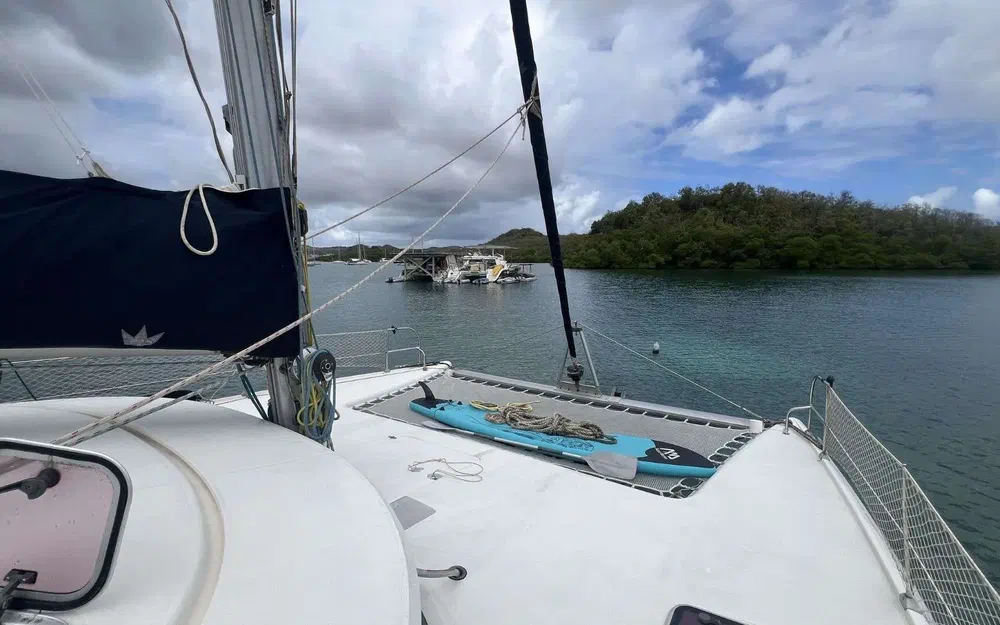 slider 13 Fountaine Pajot Athena 38