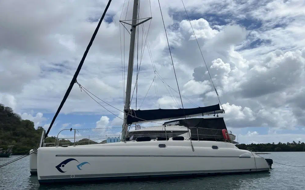 slider 18 Fountaine Pajot Athena 38