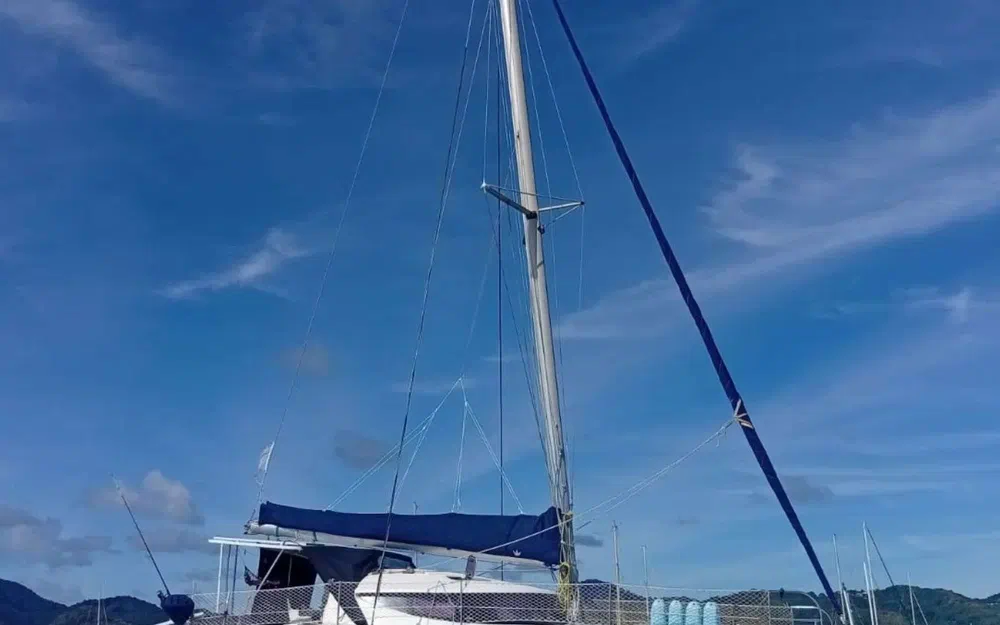 slider 26 Fountaine Pajot Athena 38