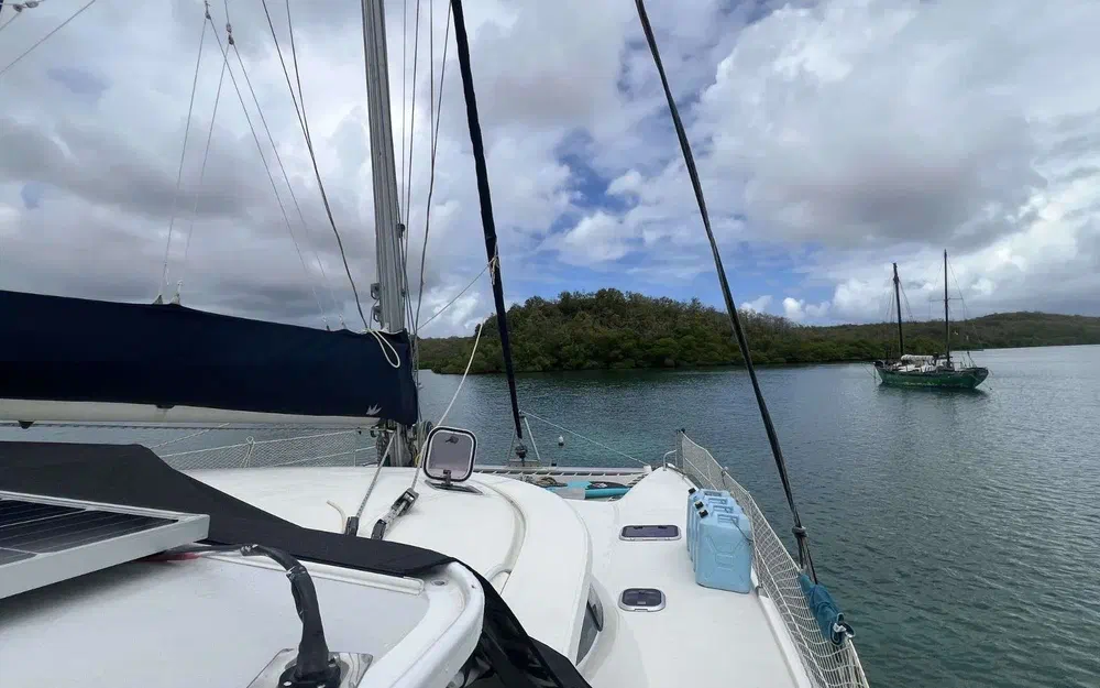 slider 28 Fountaine Pajot Athena 38