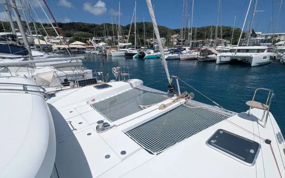 slider 14 Lagoon 40