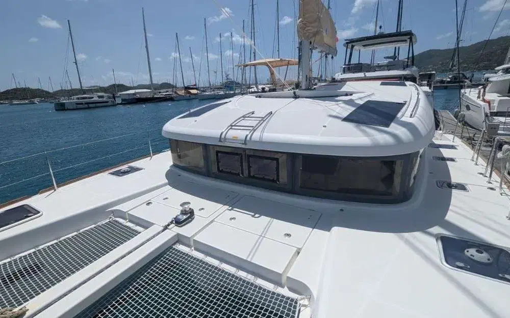 slider 15 Lagoon 40