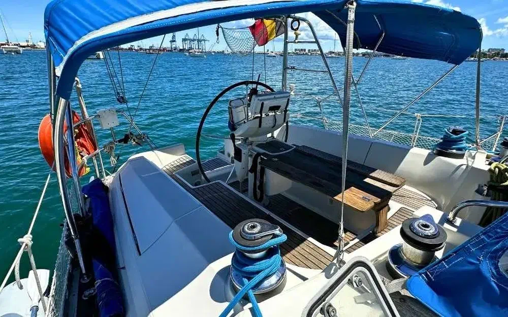 slider 33 Jeanneau Sun Odyssey 42.1
