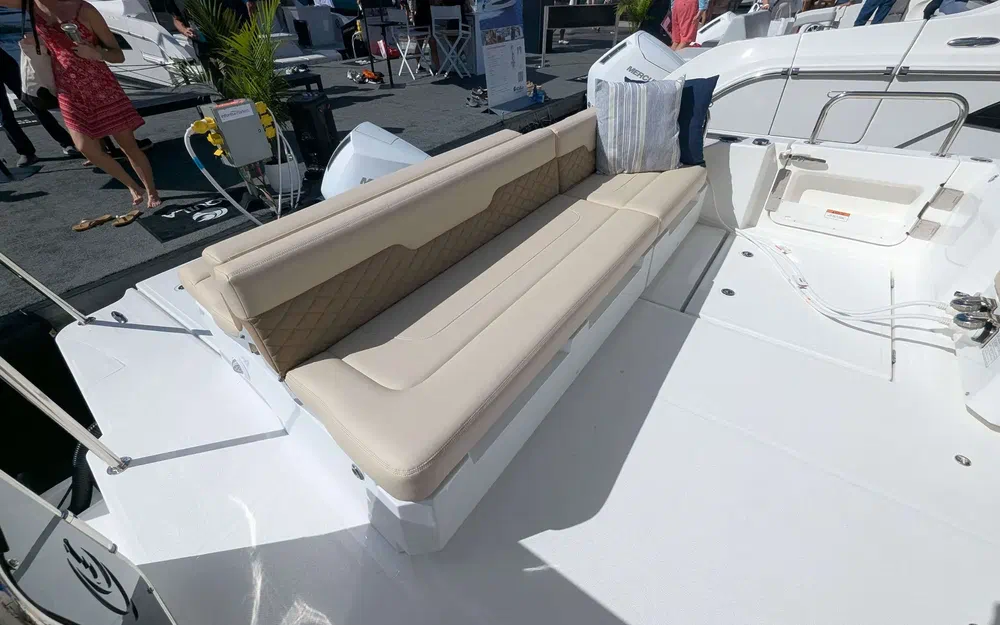 slider 1 Aquila 36