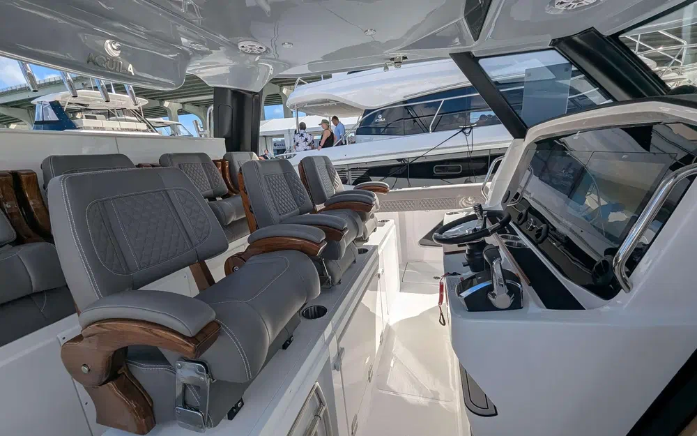 slider 18 Aquila 47 Molokai